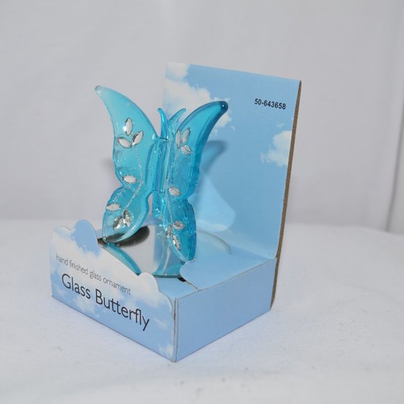 Decorative Glass Figurine Butterfly! - Picture 13 of 16